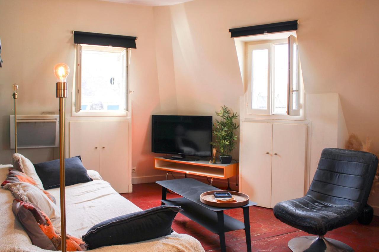 Apartment In The Center Of Paris Exterior photo